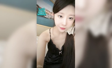 ในเดือนกันยายนปี 2024 เทพธิดาแห่งระเบิดนิวเคลียร์ SWAG แนะนำรายการ [Yina] 9 สุดหล่อที่เผยแพร่เฉพาะในเครือข่ายทั้งหมด ความงามดั้งเดิมแสดงให้ฉันเห็นหีของเธอและมันทำให้ฉันสั่นเทา! (5)