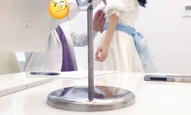 最新10月精品！推特爱健身的翘臀大妞，D奶女神【子柒学姐ifluval】福利，毒龙啪啪像母狗一样被调教(1)