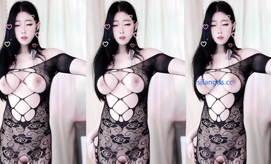 CC【66睡不醒】巨乳主播自慰裸舞 天然大咪咪，毛也少~掰開自慰裸舞 (2)