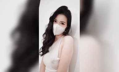 เทพธิดาสุดหล่อ "Fox Buyou" ซึ่งโดยปกติจะเหินห่างและเหินห่างกลายเป็นผู้หญิงเลวตัณหาใต้ไก่ของพ่อหัวโตของเธอและถูกใช้เป็นปืนใหญ่เพื่อสร้างความเสียหาย (2)