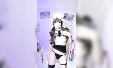 推特極品福利姬，可甜可鹽女神【小仙雲】最新10月新番長視頻定製，裸舞，道具紫薇，迷幻電鼓升職記 (2)