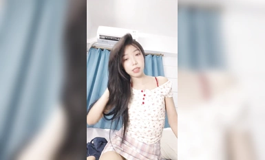 The most coquettish royal sister@Shi Shi standard welfare show second episode (14)