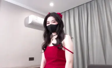 Wanita muda berpayudara besar yang cantik [Fox Bu Yao] Kemaluan kecil itu sudah basah, adiknya mempunyai tubuh yang gemuk dan abalon harimau putih yang merah jambu itu tanpa kondom.