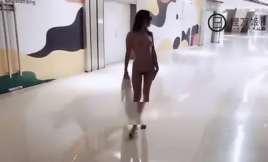 【深夜企划】极品模特【理万姬】-男厕到商场露出