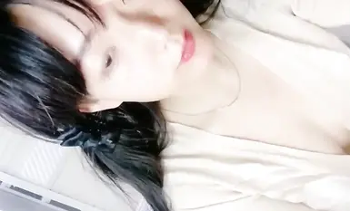 Ang pinakahuling pagtagas ay nagpapakita na ang isang cute na batang babae na may malalaking suso at matabang loli ay nasa dagat sa unang pagkakataon. Siya ay may makatarungang katawan at isang puting tigre na steamed puki, at siya ay pumulandit habang si