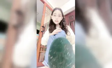 คอลเลกชันของผู้หญิงเท้าไหมหน้าตาดี@豆满月 ดูถูกและสกัดสาระสำคัญของเธอ (5)