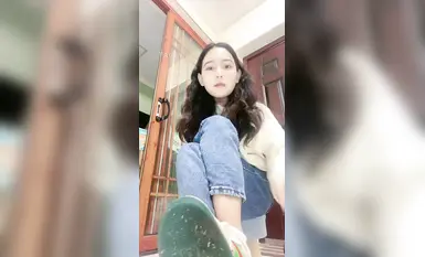 คอลเลกชันของผู้หญิงเท้าไหมหน้าตาดี@豆满月 ดูถูกและสกัดสาระสำคัญของเธอ (5)