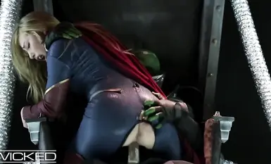 喜聞樂見系列之 用大人的方式觀看女超人 (23)