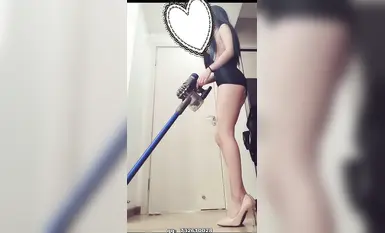 麻酥酥喲 ‎2018‎.0‎4‎.‎26‎ 性感黑裙大掃除