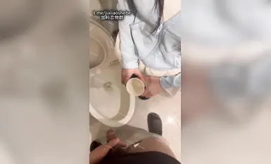 เตือนหนัก! ฝึกลูกพี่ลูกน้องของคุณให้เป็นนังตัวกินน้ำอสุจิและปัสสาวะ! อาหารน้ำอสุจิของพี่สาวฉันถูกกินโดยมุกบัง “โจโจ้ จิ่วจิ่ว” ฉันป้อนโยเกิร์ตน้ำศักดิ์สิทธิ์ให้เธอและเกือบจะรู้สึกคลื่นไส้