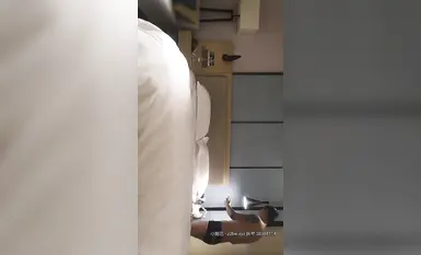 【应求更新】【秦總之今晚探18歲處女】今晚直播18歲處女，絕對真實，大神師徒歸來，大一學生妹PS：本頻道永久免費更新高質量內容