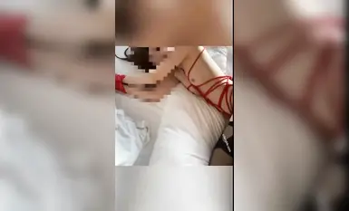 Specializing in the best stunner [Noisy Style] The stunner with the best body contrast is used as a cock condom by the big cock daddy, and the bitch is used as a meat toilet for the big cock bar (4)