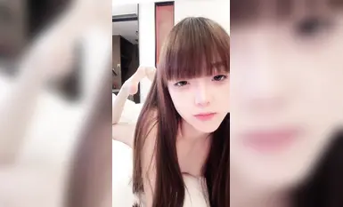 安徽顶级高颜校花【小奶昔】自慰深喉啪啪吞精~高挑的身材超高颜值，清纯淫靡并存，美乳翘臀性感小骚货(5)