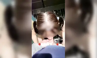 【Y酱酱酱】清纯反差萝莉，可爱人形母狗，彻底母犬化，露出，奶头穿刺，灌肠，户外放尿