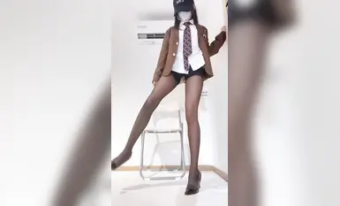 最新10月新番福利！青春無敵 抖音風嫩妹，人氣小仙女【蘇小檸】訂制，裸舞道具紫薇魔性坐騎 (1)