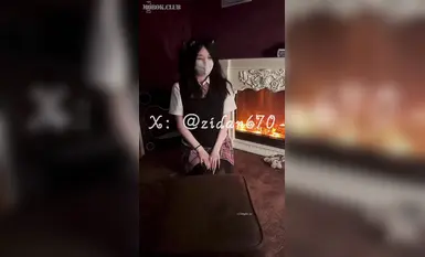 最新10月订阅福利！推特S级小母狗【zidan670紫蛋】富二代的专享精盆，极品青春女神，公共厕所每次5元，欢迎来肏(3)