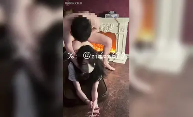 最新10月订阅福利！推特S级小母狗【zidan670紫蛋】富二代的专享精盆，极品青春女神，公共厕所每次5元，欢迎来肏(3)