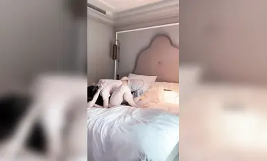 桩机男遇上性感窈窕大长腿！国产高质量情侣「小鱼饭馆」付费资源【第五弹】白丝高中女学生被强行操出臀浪