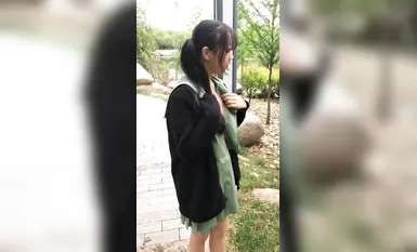 สาวสวัสดิการเบอร์รี่-เผยต่อหน้าคนอื่น ท้าคนเดินผ่าน แซวคนที่เดินผ่านด้วยการเปลือย_01