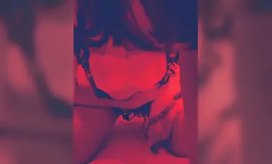 10월 최신 혜택! 트위터 대조 여성 동물 아내 [Slut Xin'er] 대규모 뷰, 닭고기를 먹고 계란을 핥고 정자를 빨아들이는 노출 (1)