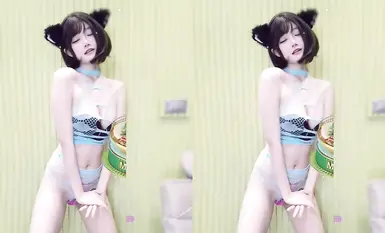 Stripchat虎牙女神【你的小狗】千元定製，超高顏值可愛型，私定~露臉全裸塞跳蛋裸舞挑逗~必擼佳作 (2)