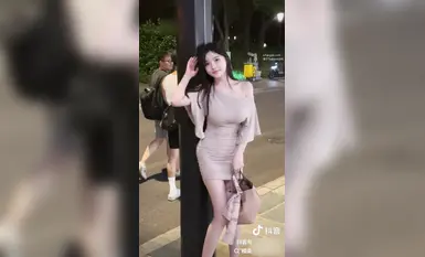 2024年，年度重磅~超人氣網紅【糯美子】超大尺度，抖音被扒出來了，反差真大，女神原來這么浪 (2)