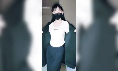 土豪定製專享，骨感靚麗，露臉學生妹【Tim】福利全集，青春活力，裸舞道具紫薇啪啪潮吹，母狗屬性拉滿 (2)