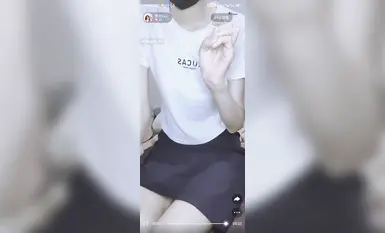 土豪定製專享，骨感靚麗，露臉學生妹【Tim】福利全集，青春活力，裸舞道具紫薇啪啪潮吹，母狗屬性拉滿 (4)