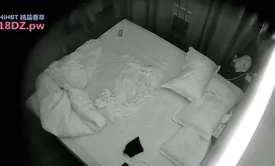 盗录蜂腰巨乳美少妇与上司开房互舔攻守兼备无套内射／大学眼镜男酒店束缚苗条白皙大奶女友深喉各种体位抽插等03