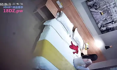 盗录蜂腰巨乳美少妇与上司开房互舔攻守兼备无套内射／大学眼镜男酒店束缚苗条白皙大奶女友深喉各种体位抽插等12