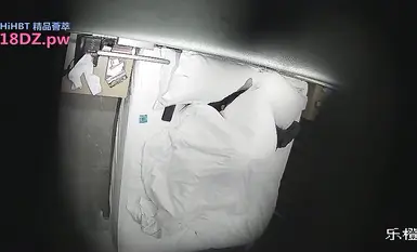 บันทึกที่ถูกขโมยของหญิงสาวสวยเอวใหญ่และหน้าอกใหญ่กำลังเช็คอินในห้องกับเจ้านายของเธอ เลียกันอย่างน่ารังเกียจและป้องกันตัว และคัมมิงโดยไม่ใช้ถุงยางอนามัย/เด็กผู้ชายที่สวมแว่นตาวิทยาลัยเพื่อควบคุมแฟนสาวหน้าอกใหญ่เรียว ผิวขาว และหน้าอกใหญ่ของเขา ในโรงแรม อมลึ