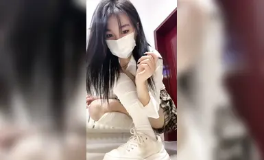 #小X大王 #套路直播 高跟絲襪美腿足交榨精紅綠燈羞辱調教 合集 (2)