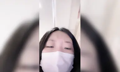 戶外日常~【黛西老師】網吧大膽自慰~道具震逼~按摩 吃雞 啪啪秀 (1)