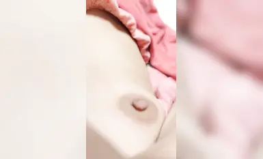 淫水直泄~【黛西老師】商場~馬路~樹林~勾搭技師內射一屁股~露臉，真實刺激，時刻提防路邊的行人 (5)