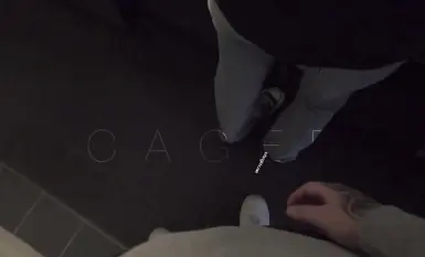 大麻を吸うのが好きで会話に汚い言葉が含まれるヒップホップ ファンの DuDu は、7 本のプライベート ビデオを無料でアンロックし、楽しんで、あらゆる種類の一流の周辺機器をファックします (4)