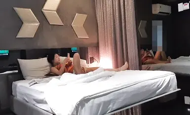 [Foto Berterus-terang di Hotel Berpasangan] Selepas bersetubuh di atas katil hotel dengan paras rupawan, susuk tubuh yang baik dan suara yang bagus, mereka terus menyampaikan jamuan visual di atas kerusi khas untuk seks (5)