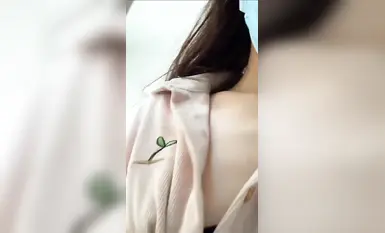 抖音-張依迪，91年反差婊,超級無敵反差騷母狗，已擺脫人性束縛進化成母畜飲尿舔腳虐B (5)