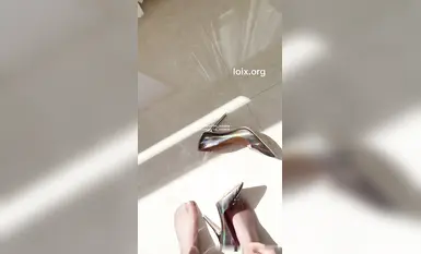 人氣肥臀網紅@olive_emmm 尺度私拍視圖6套新作 - 吊帶裙 (2)