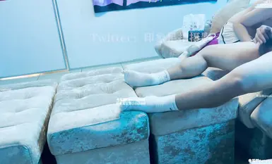 素人学生妹美腿把玩印象足拍第九弹3 (4)