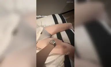 #Vissstaaaas廚娘小姐姐，JK白絲高跟，第三視角，連續抽插打樁機的撞擊聲，讓母狗高潮全程，對著鏡頭操，完美露臉1