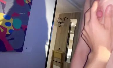 #BuzzThe Chiếc lưỡi vàng tương phản tối thượng Con điếm nhỏ bị đóng đinh, mang đến cho khách hàng nhiều khóa đào tạo khác nhau và những cú kích thích bằng cổ họng sâu, Cô ấy thực sự giỏi liếm (1)