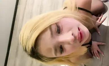 #口交 究極反差金發舌釘小母狗，給金主各種調教深喉口交，真的很會舔 (2)