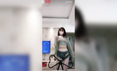 두인 연예인 댄서 @宁向(向向) 멤버 그룹이 대규모 누드 댄스를 선보입니다(11)