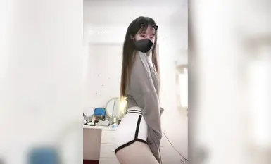 Penari selebriti internet Douyin @宁向(xiangxiang) ahli kumpulan mempersembahkan tarian telanjang berskala besar (15)