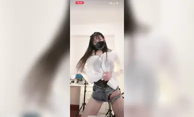 Douyinの有名ダンサー@宁向(向向)メンバーグループが大規模なヌードダンスを披露 (19)