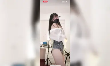 抖音网红舞姬@宁向(向向) 会员群大尺度裸舞(22)