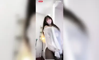 Douyin internet celebrity dancer @宁向(xiangxiang) member group na gumaganap ng malakihang hubad na sayaw (26)