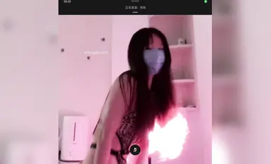 Douyinのネット有名ダンサー@宁向(xiangxiang)メンバーグループが大規模な裸ダンスを披露 (27)