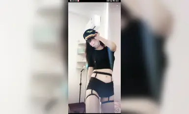 抖音网红舞姬@宁向(向向) 会员群大尺度裸舞(39)