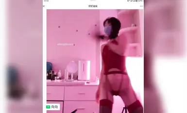 Penari selebriti internet Douyin @宁向(xiangxiang) ahli kumpulan mempersembahkan tarian bogel berskala besar (46)